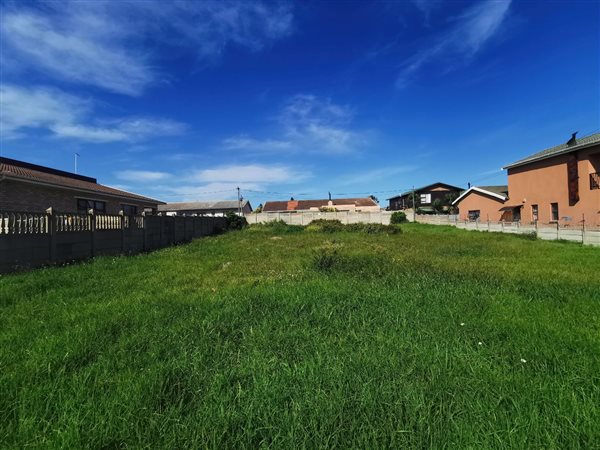 713 m² Land 713 m² Land