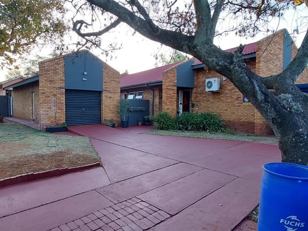 3 Bedroom House 3 Bedroom House