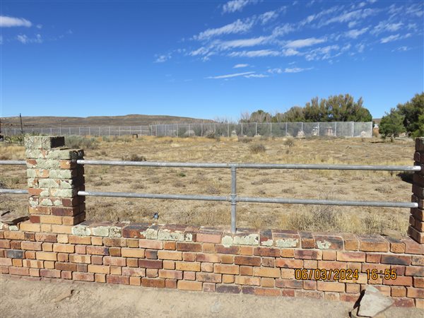 2 130 m² Land