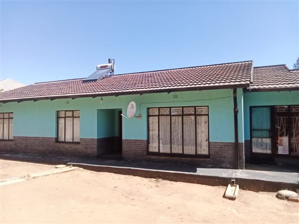 3 Bedroom House 3 Bedroom House