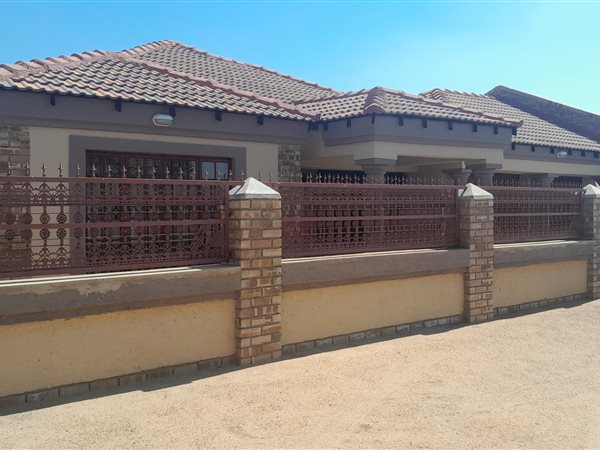 3 Bedroom House