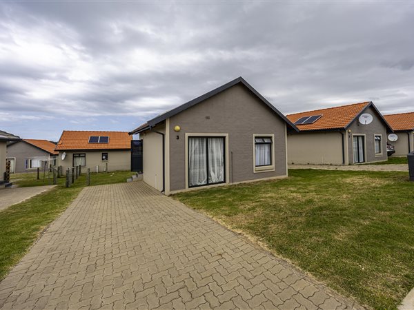 2 Bedroom House 2 Bedroom House