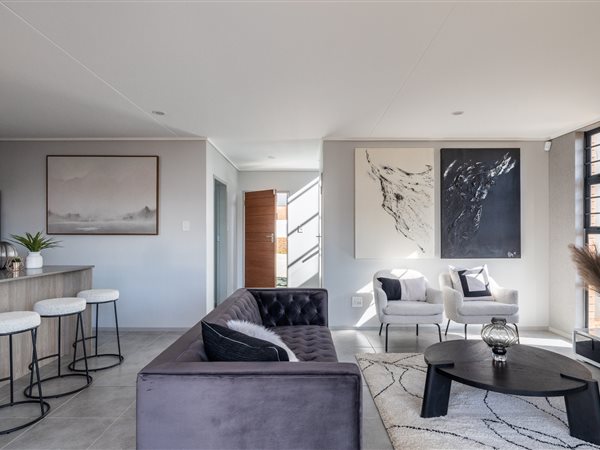 3 Bedroom Duplex 3 Bedroom Duplex