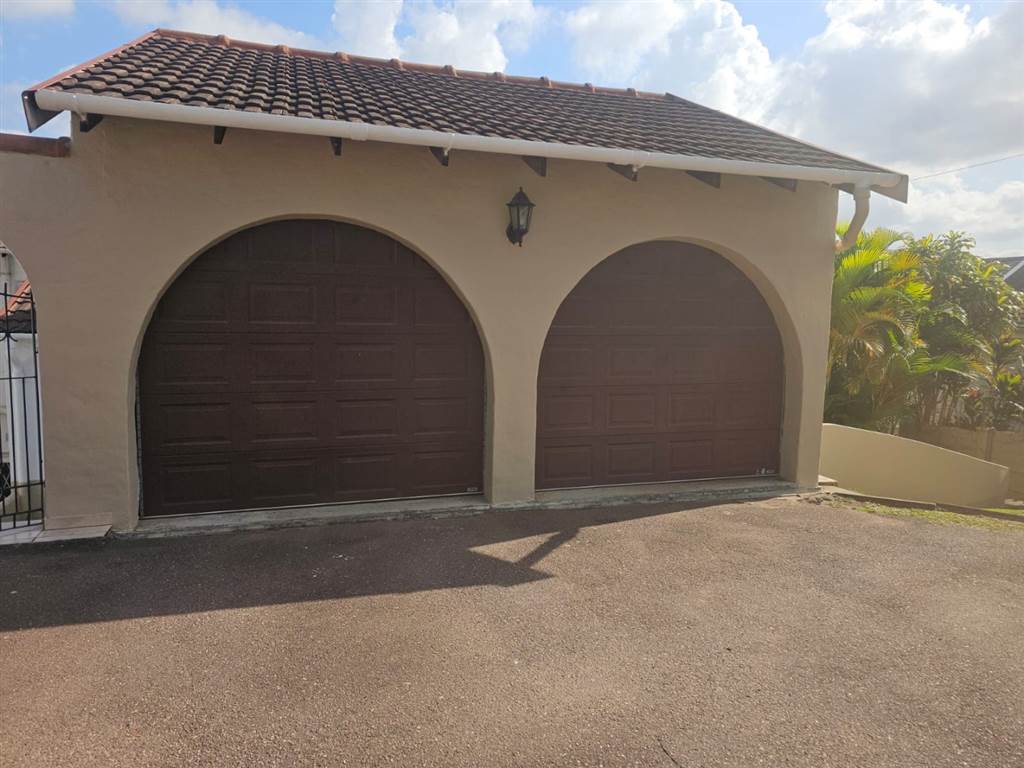 3 Bedroom Townhouse 3 Bedroom Townhouse