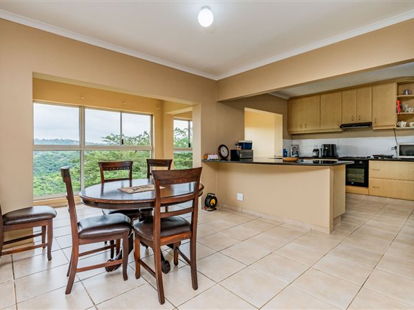 3 Bedroom Townhouse 3 Bedroom Townhouse