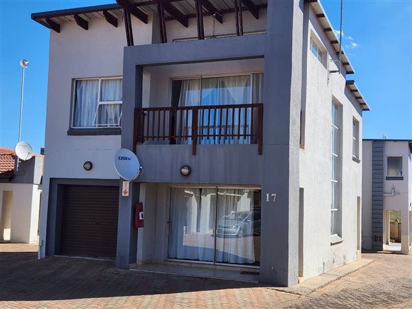 3 Bedroom Townhouse