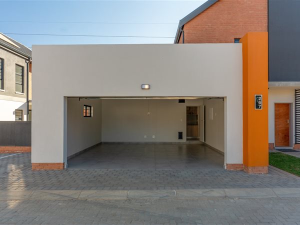 4 Bedroom House 4 Bedroom House