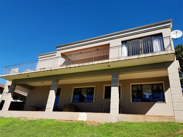 4 Bedroom House 4 Bedroom House