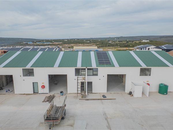 180  m² Industrial space
