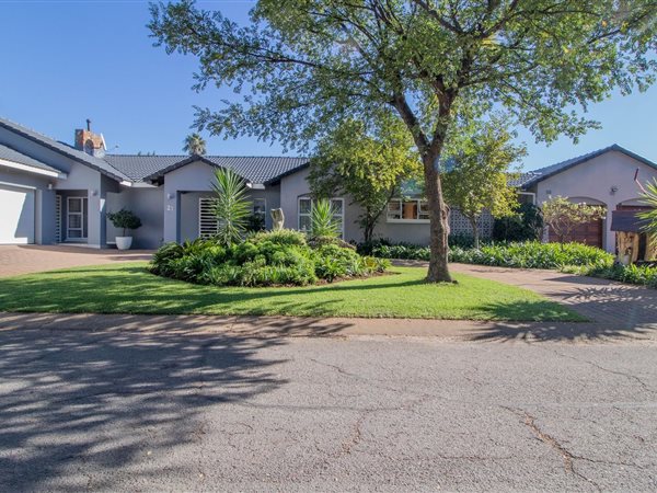 5 Bedroom House 5 Bedroom House