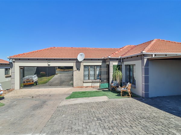 3 Bedroom House 3 Bedroom House