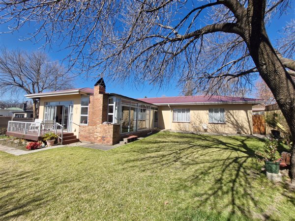 3 Bedroom House 3 Bedroom House