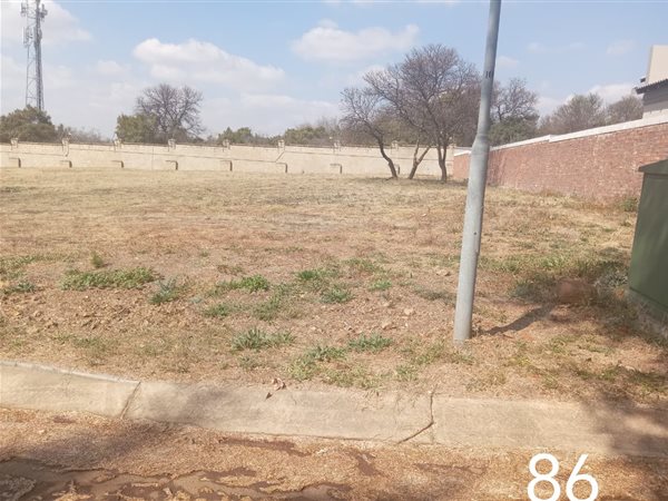 1 005 m² Land 1 005 m² Land