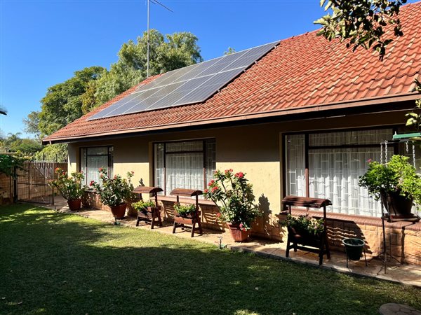 3 Bedroom House 3 Bedroom House
