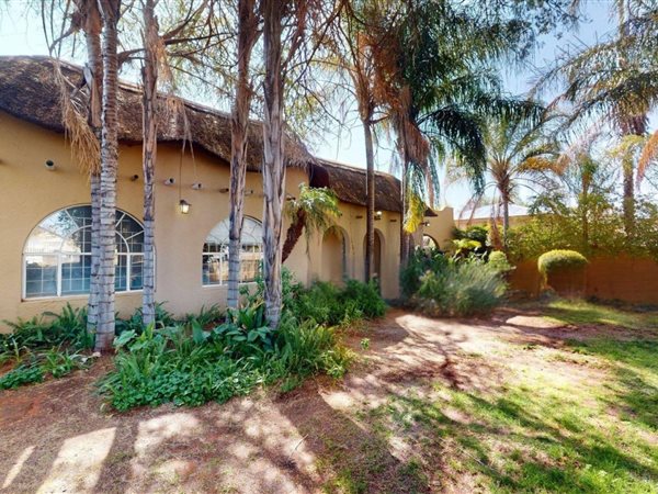 3 Bedroom House 3 Bedroom House