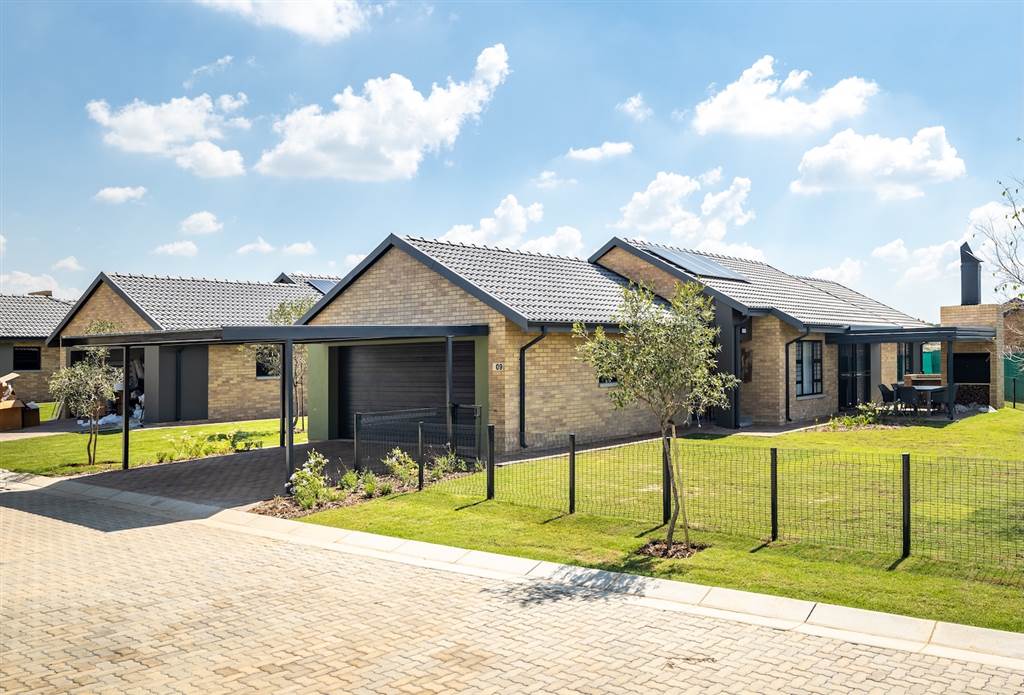 3 Bedroom House 3 Bedroom House