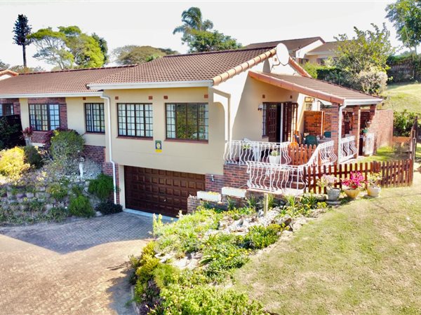 3 Bedroom Townhouse 3 Bedroom Townhouse