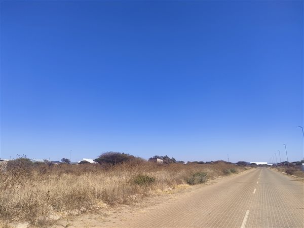 783 m² Land 783 m² Land