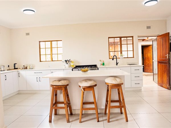 3 Bedroom House 3 Bedroom House