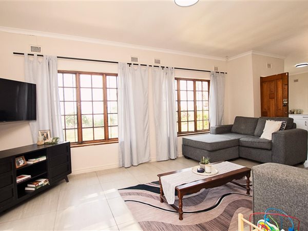 3 Bedroom House 3 Bedroom House