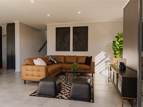 4 Bedroom House 4 Bedroom House