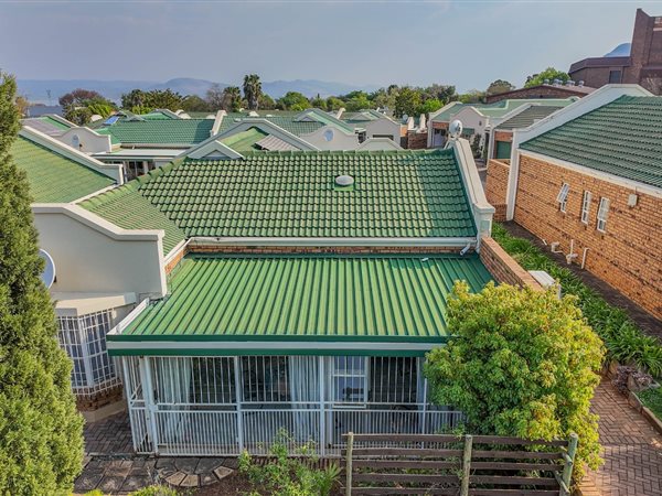 2 Bedroom Townhouse 2 Bedroom Townhouse