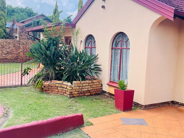 3 Bedroom House 3 Bedroom House