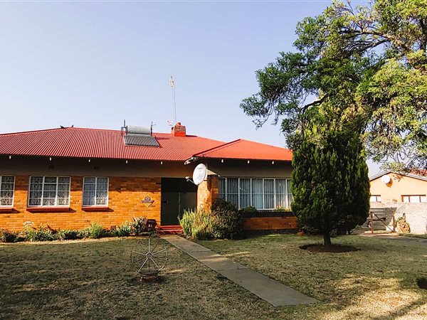 3 Bedroom House 3 Bedroom House
