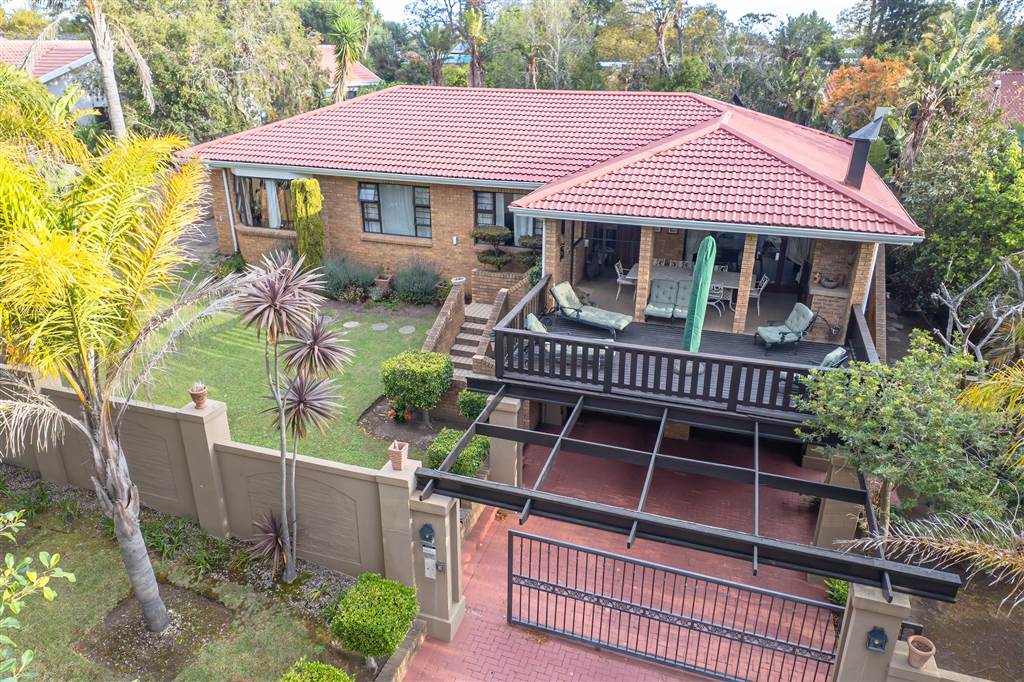 4 Bedroom House
