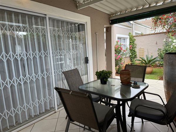 2 Bedroom Townhouse 2 Bedroom Townhouse