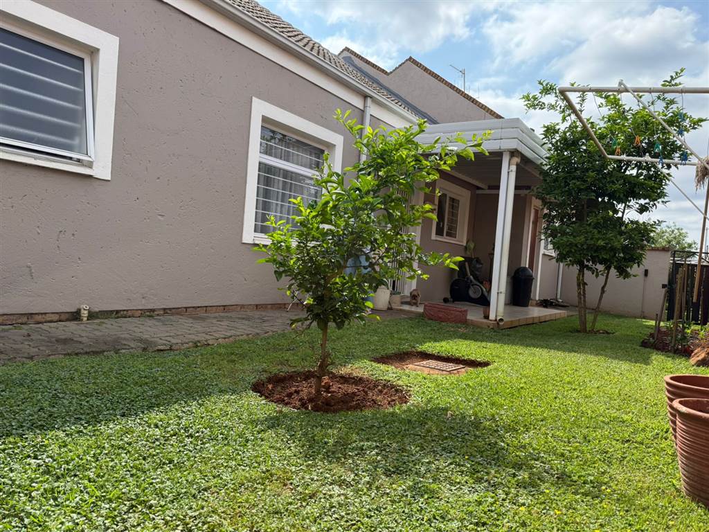2 Bedroom Townhouse 2 Bedroom Townhouse