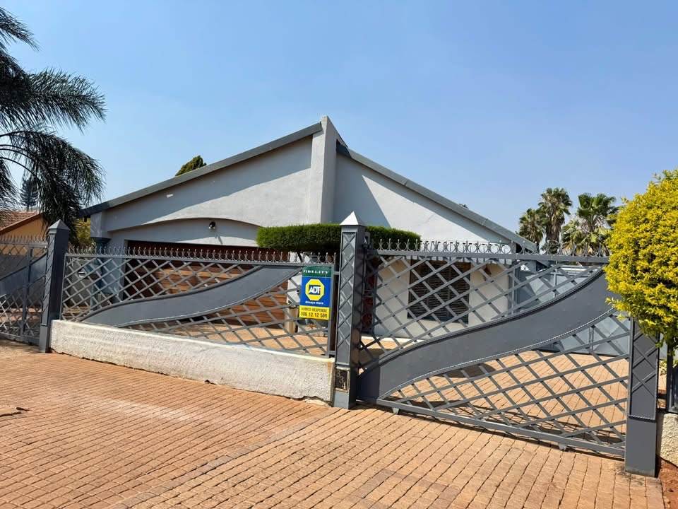 3 Bedroom House 3 Bedroom House