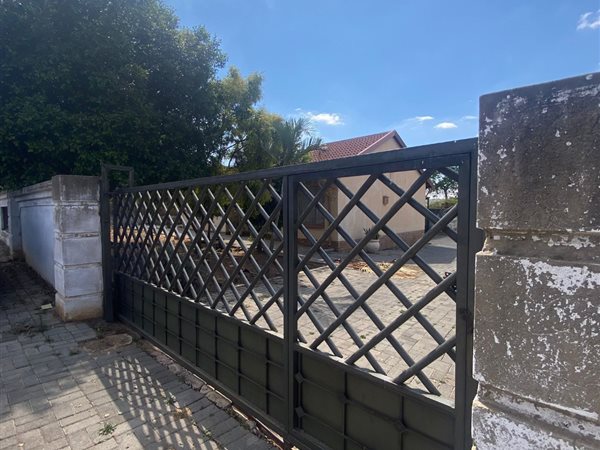 3 Bedroom House 3 Bedroom House