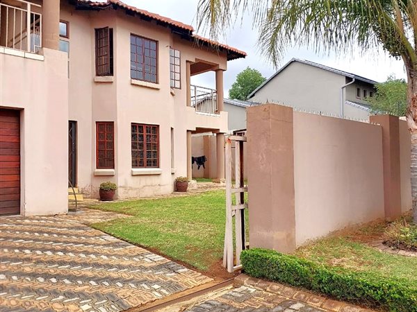 3 Bedroom House 3 Bedroom House