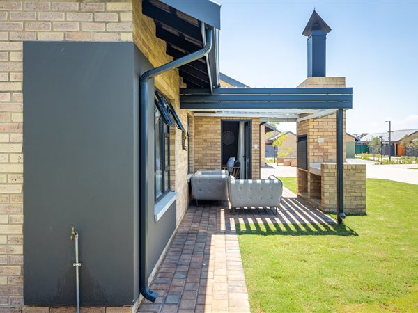 2 Bedroom House 2 Bedroom House