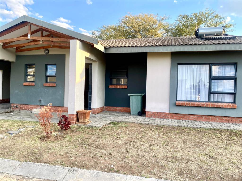 3 Bedroom Townhouse 3 Bedroom Townhouse