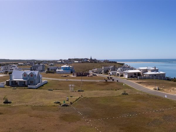 615 m² Land