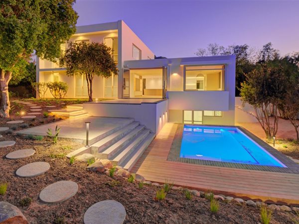 5 Bedroom House 5 Bedroom House