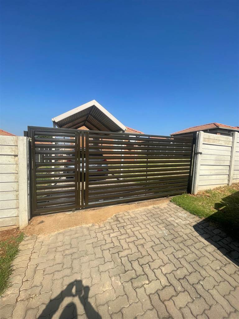 2 Bedroom Townhouse 2 Bedroom Townhouse
