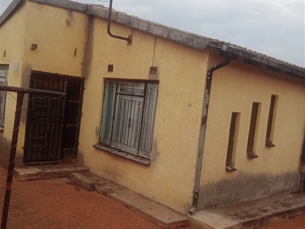 3 Bedroom House 3 Bedroom House