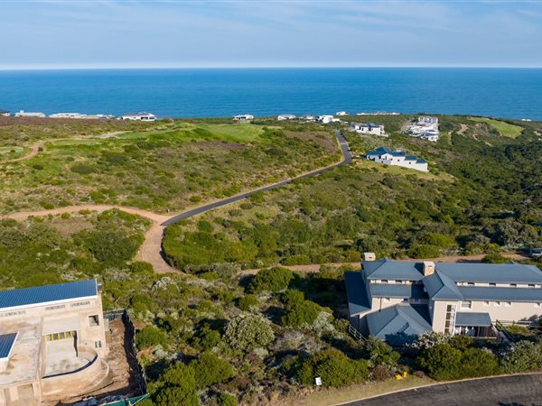 1 449 m² Land