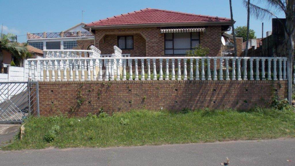 4 Bedroom House 4 Bedroom House