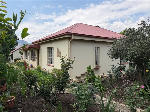 3 Bedroom House 3 Bedroom House