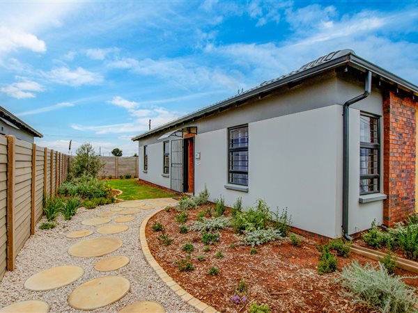 3 Bedroom House 3 Bedroom House