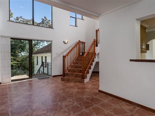 4 Bedroom House 4 Bedroom House