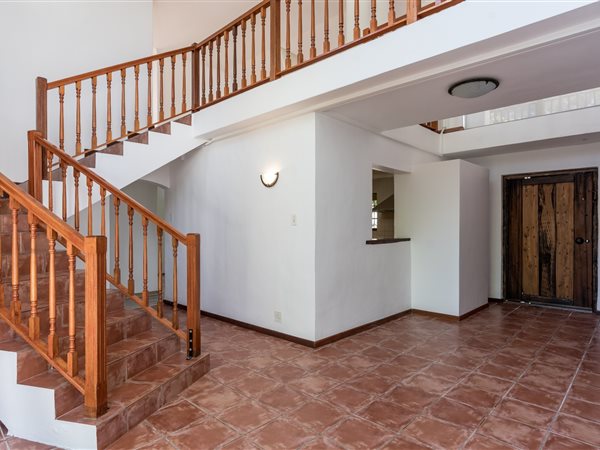 4 Bedroom House 4 Bedroom House