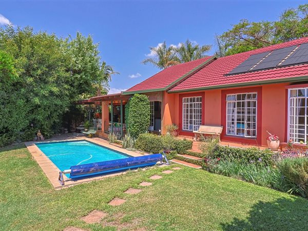 5 Bedroom House 5 Bedroom House