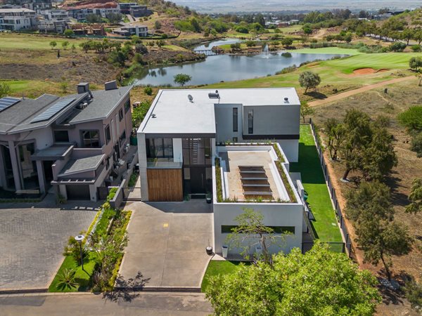 4 Bedroom House 4 Bedroom House