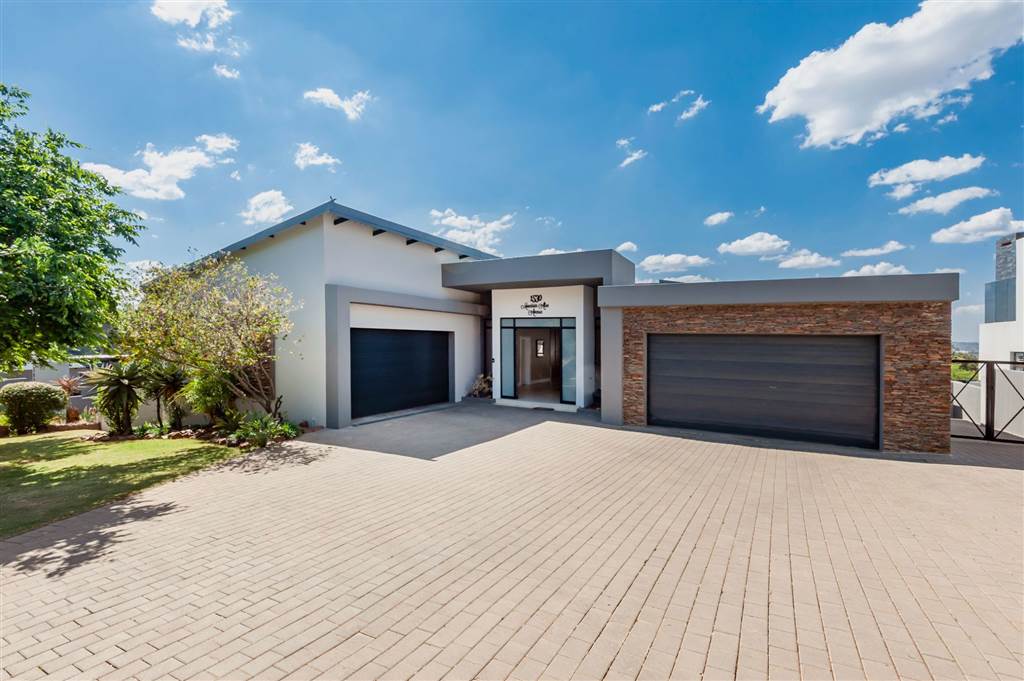 5 Bedroom House 5 Bedroom House