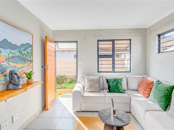 2 Bedroom House 2 Bedroom House